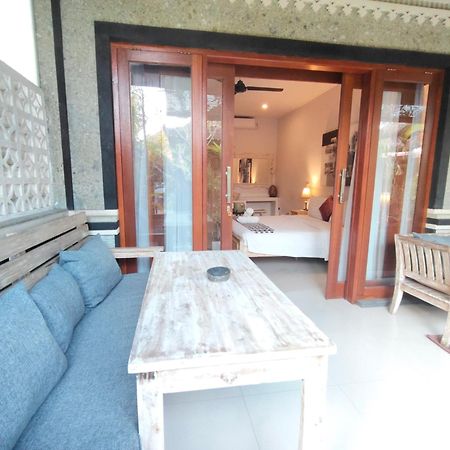 Candra Surf Homestay Canggu  Exterior photo