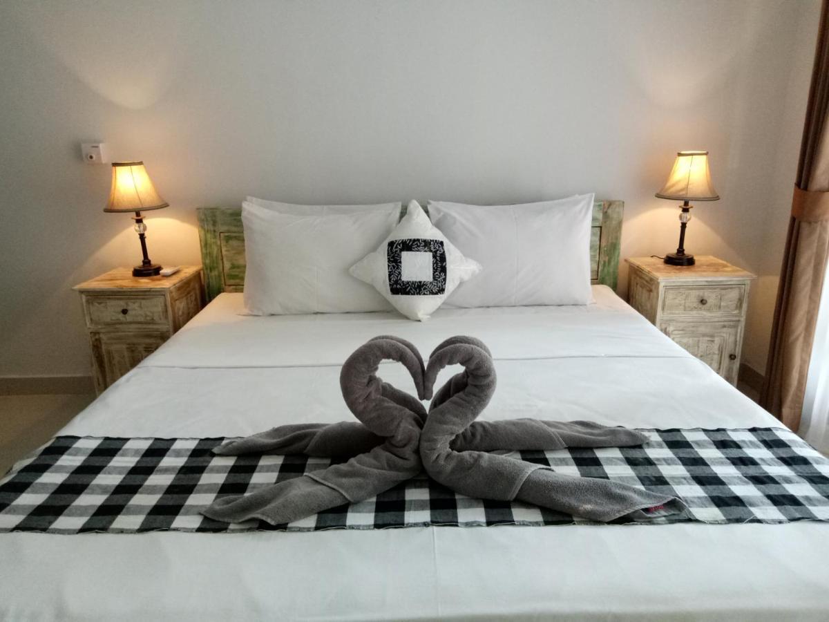Candra Surf Homestay Canggu  Exterior photo
