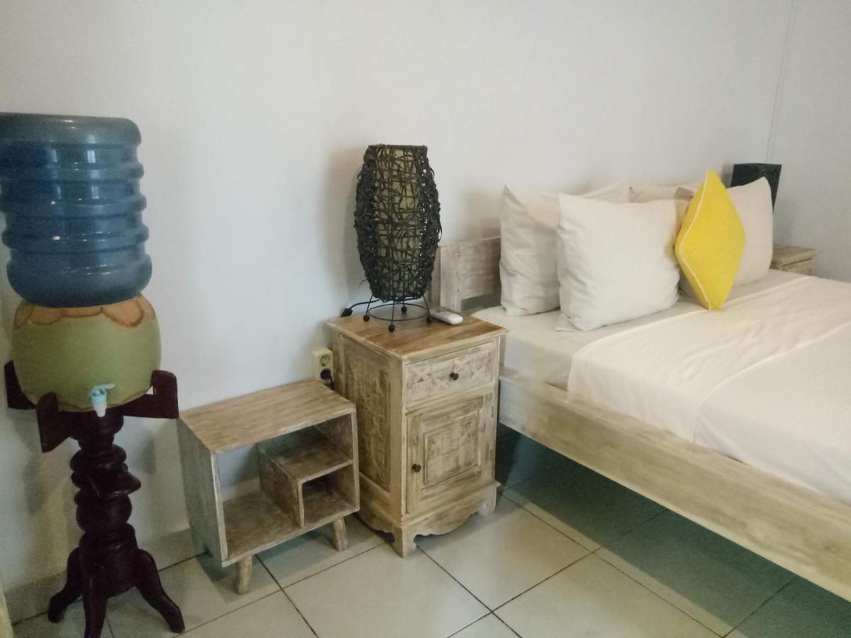 Candra Surf Homestay Canggu  Exterior photo